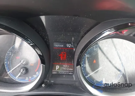 2016 Toyota Corolla S z USA, uszkodzony, nr VIN 2T1BURHEXGC631646